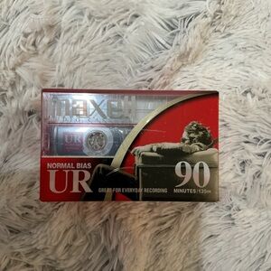 Maxell Audio cassette set of 5 90 minutes each